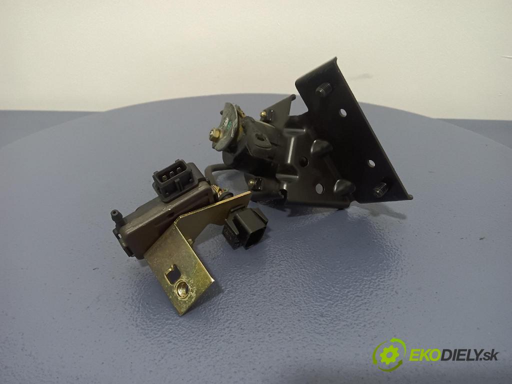 Volkswagen Passat 1994 pedal Plyn: 3A1721568A