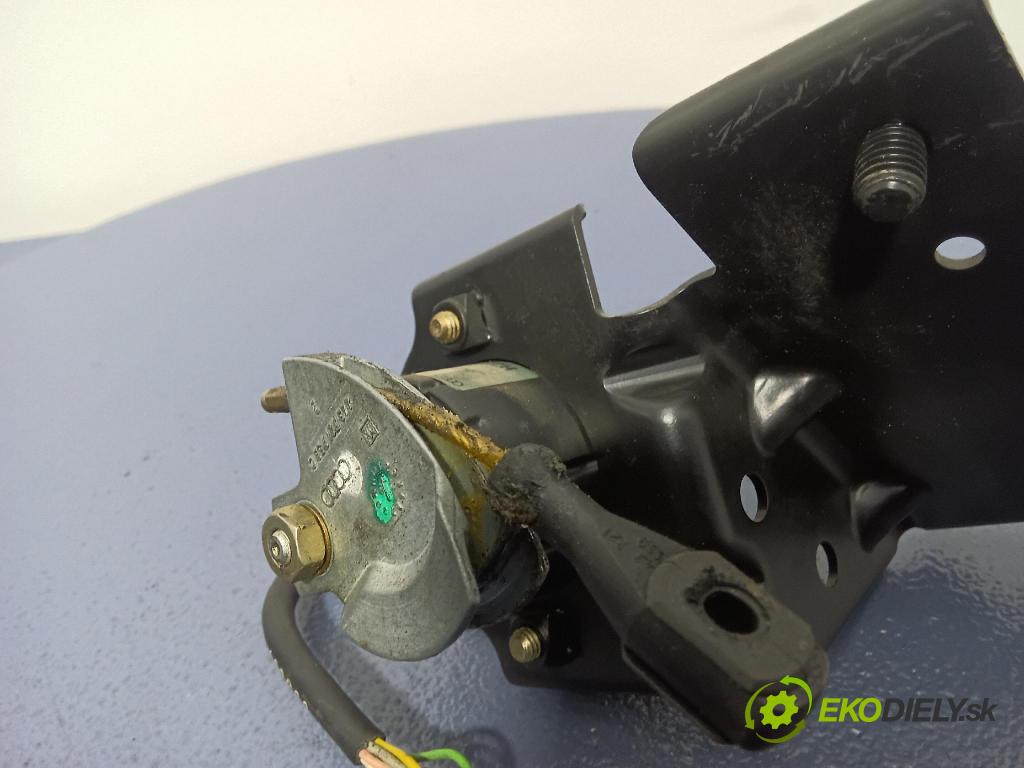 Volkswagen Passat 1994 pedal Plyn: 3A1721568A