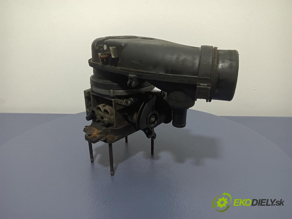 Volkswagen Golf 1993 škrticí klapka 0132008600