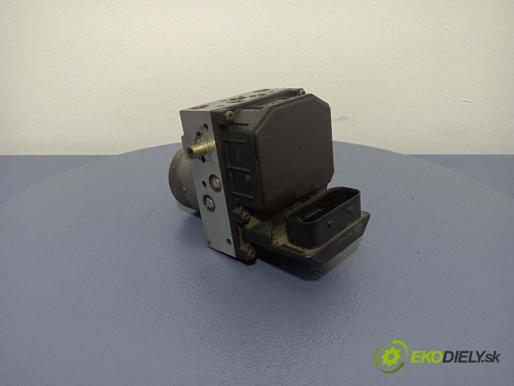 Audi A4 2001 čerpadlo ABS x 8E0614517