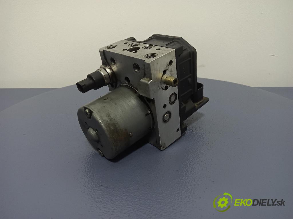 Audi A4 2001 čerpadlo ABS x 8E0614517