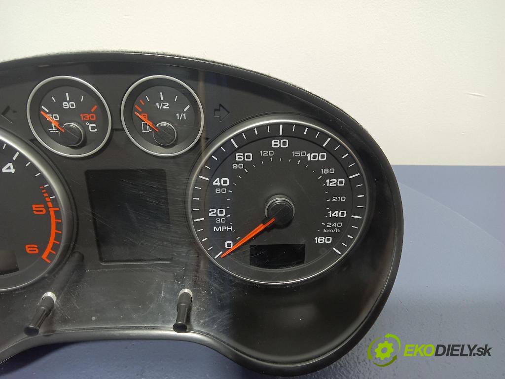 Audi A3 2008 Přístrojová deska 8P0920982C