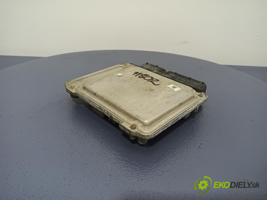 Fiat Croma 2008 řídící jednotka Motor: 51812902