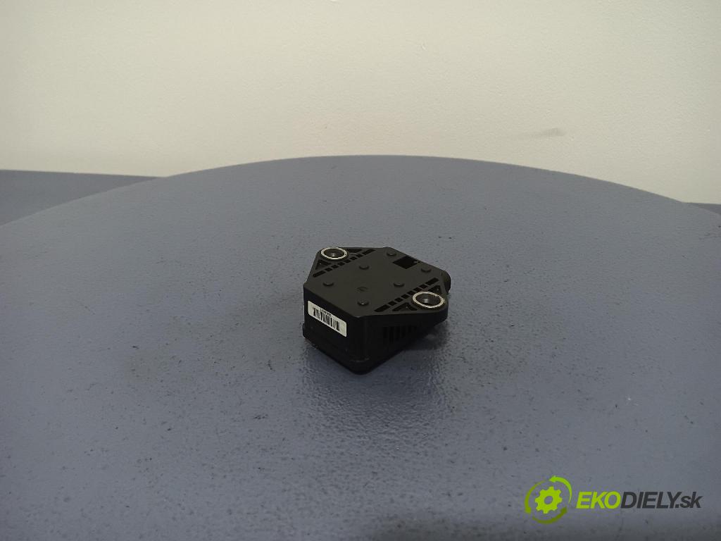 Toyota Avensis 2007 snímač ESP. 89183-02020