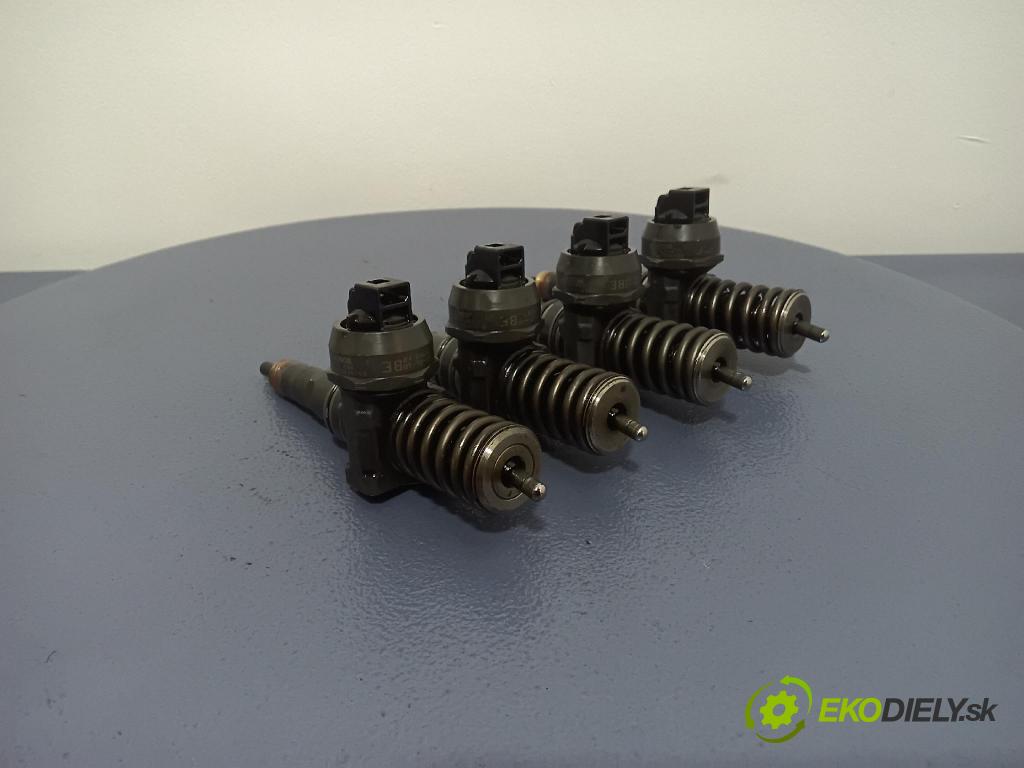 Seat Toledo 2002 vstřikovač 038130073AL