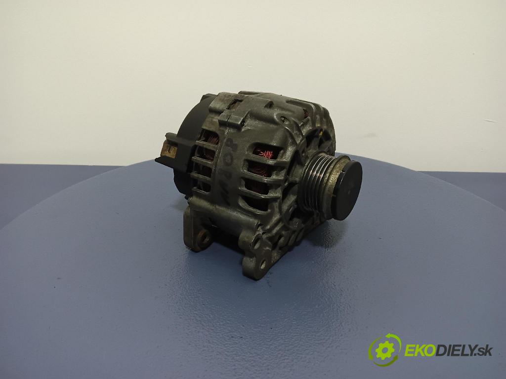 Volkswagen Passat 2004 Alternator 028906031A
