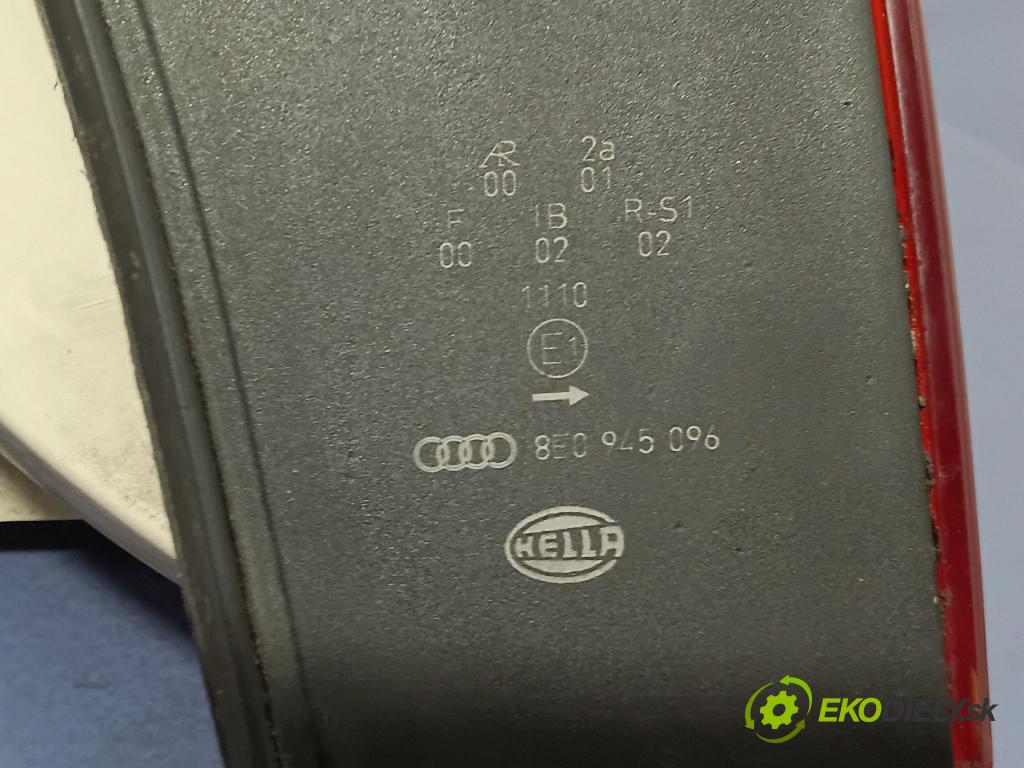 Audi A4 2000 světlo Zad: Práva: Mimo: 8E0945096