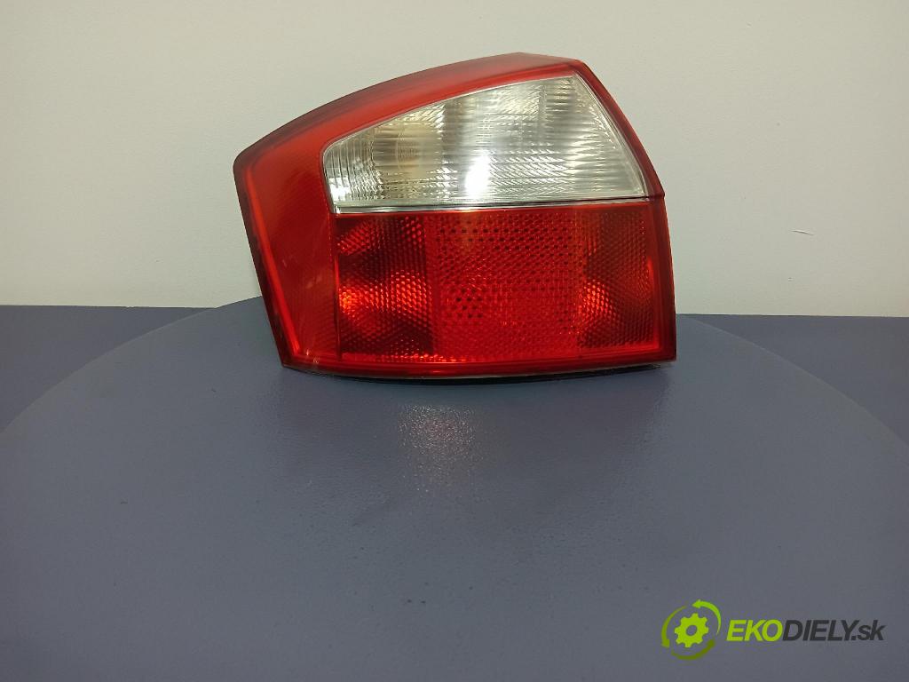 Audi A4 2000 světlo Zad: levá Mimo: 8E0945095