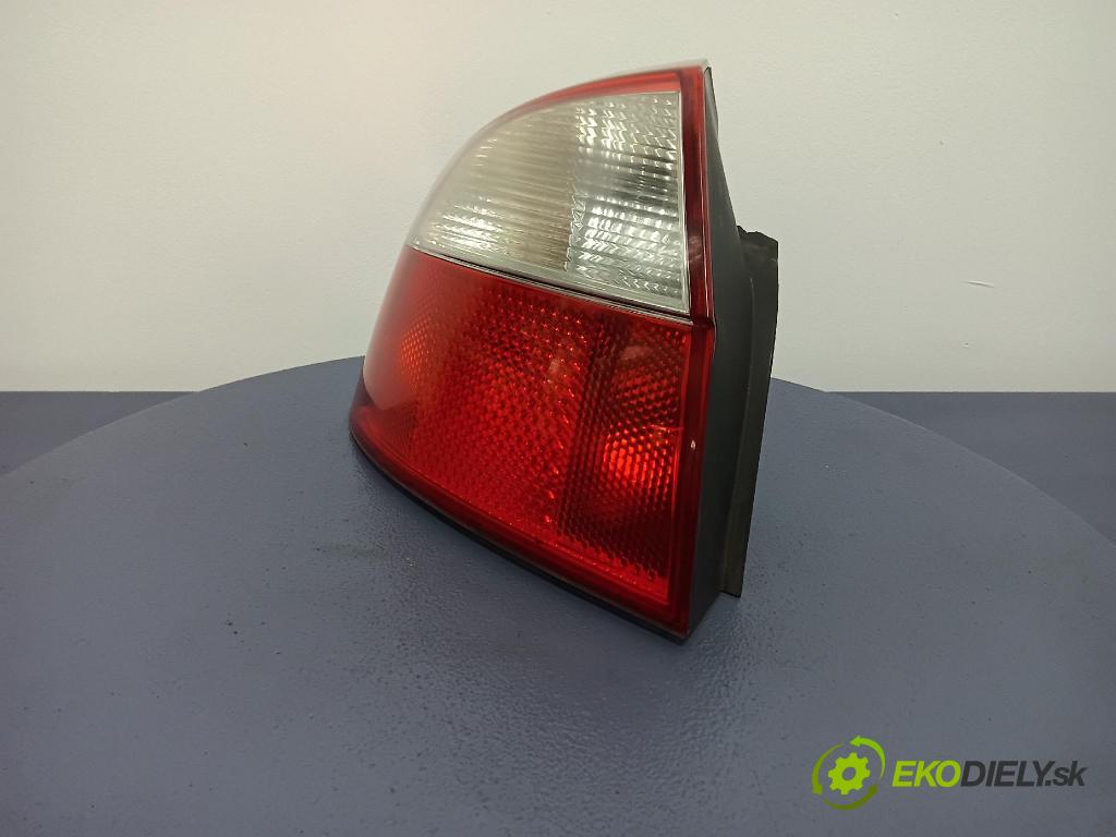 Audi A4 2000 světlo Zad: levá Mimo: 8E0945095