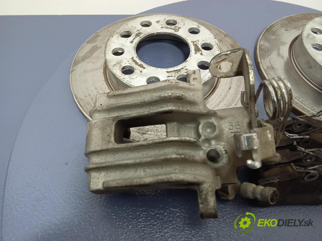 Audi A4 2000 Štít: Brzda: zadní 245 MM