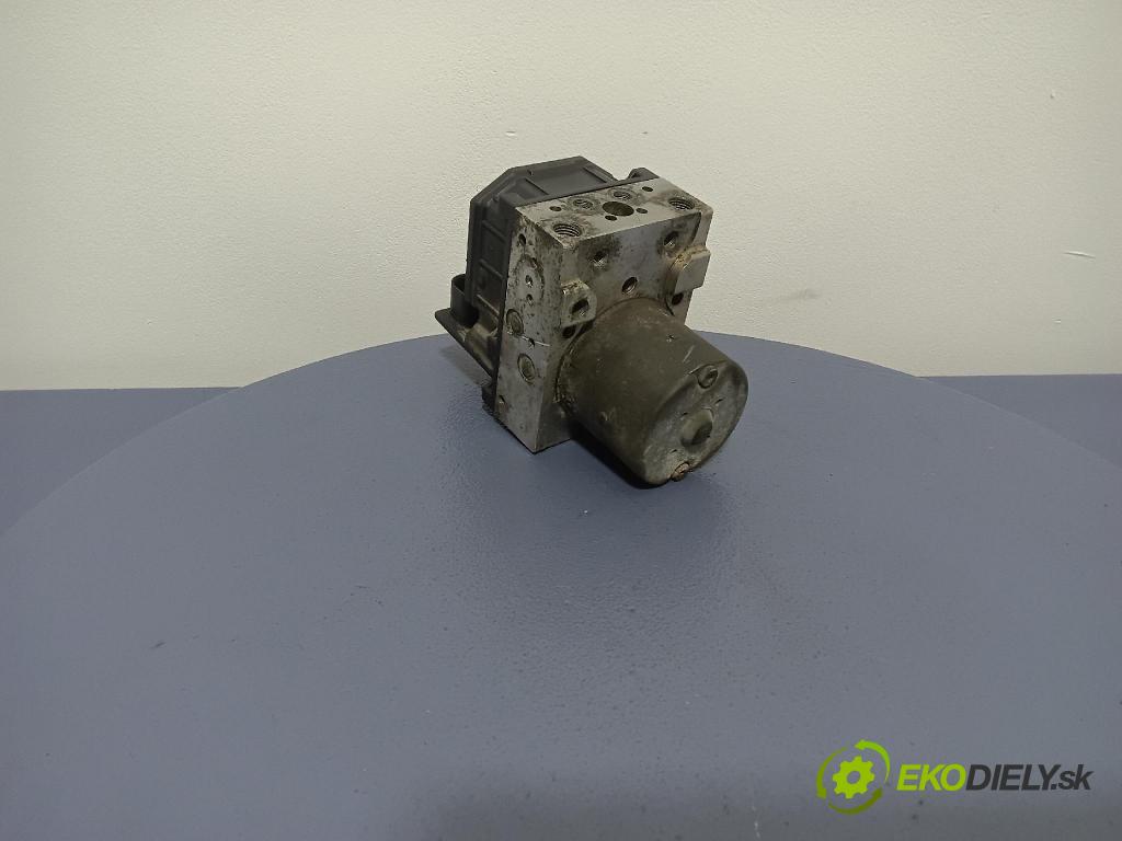 Toyota Avensis 2003 čerpadlo ABS x 44540-05032