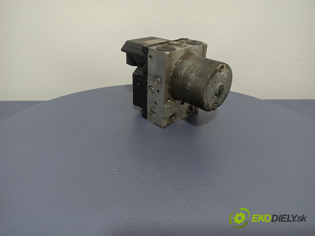 Toyota Avensis 2003 čerpadlo ABS x 44540-05032