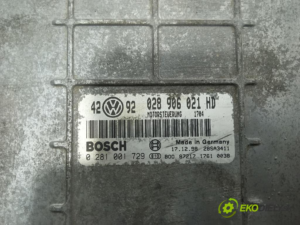 Volkswagen Golf 1999 řídící jednotka Motor: 028906021HD