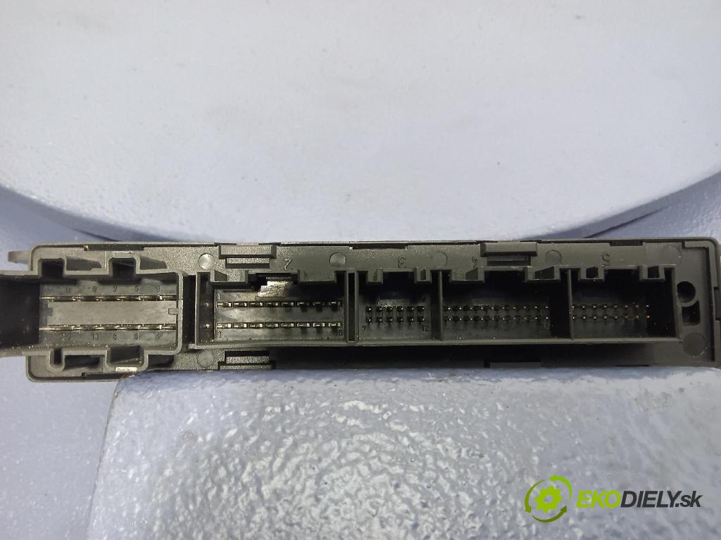 Audi A4 2001 řídící jednotka Komfortu 8E0959433AJ