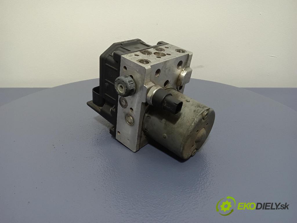 Audi A4 2003 čerpadlo ABS x 8E0614517A