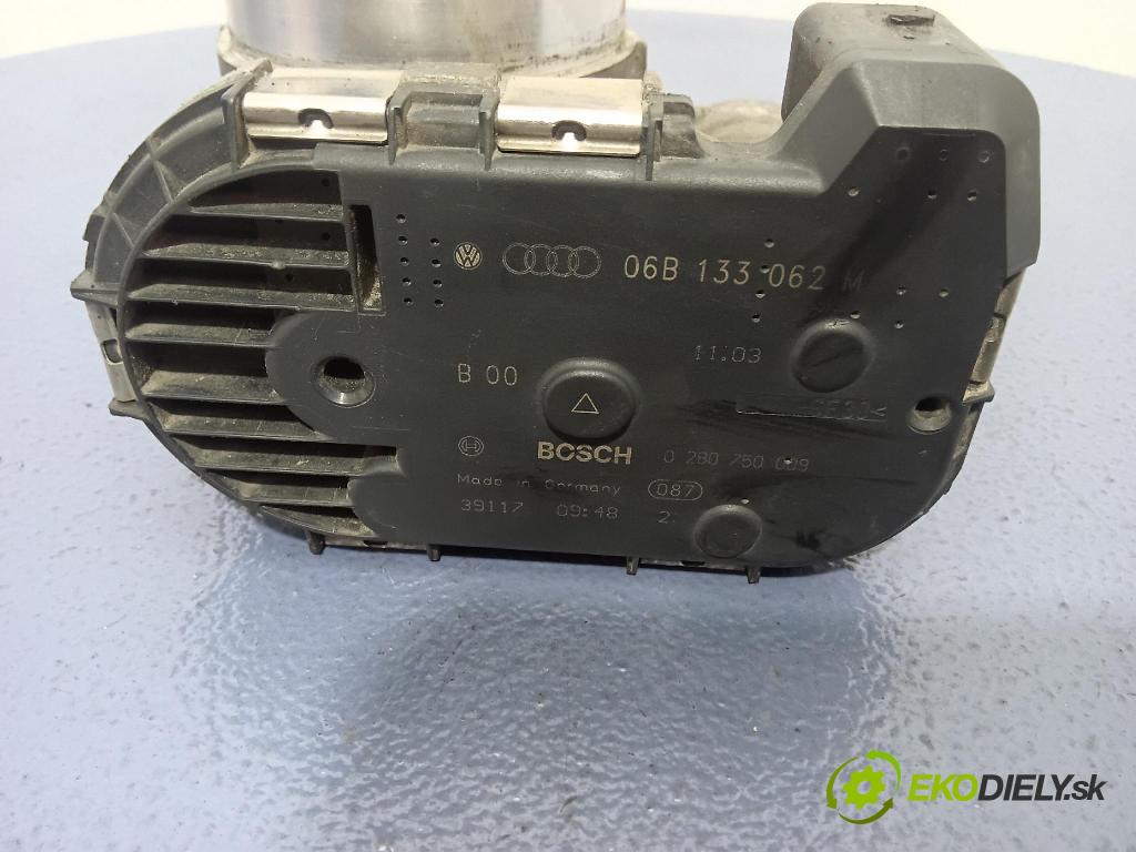 Audi A4 2003 škrticí klapka 06B133062M