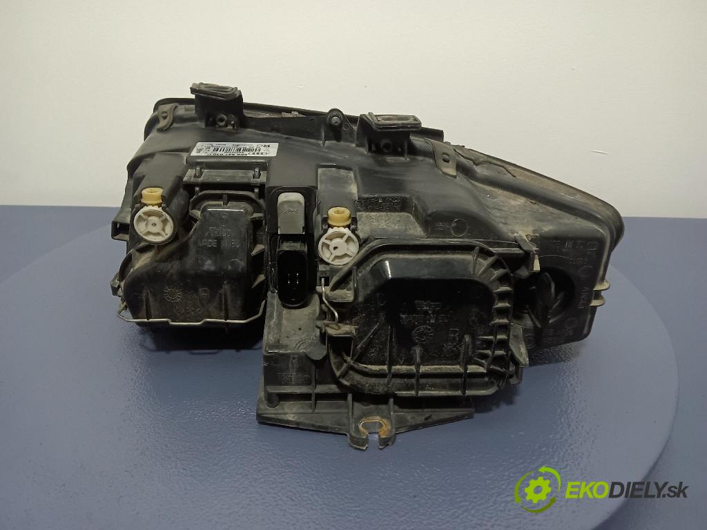Audi A4 2003 světlo Levý: 8E0941030C