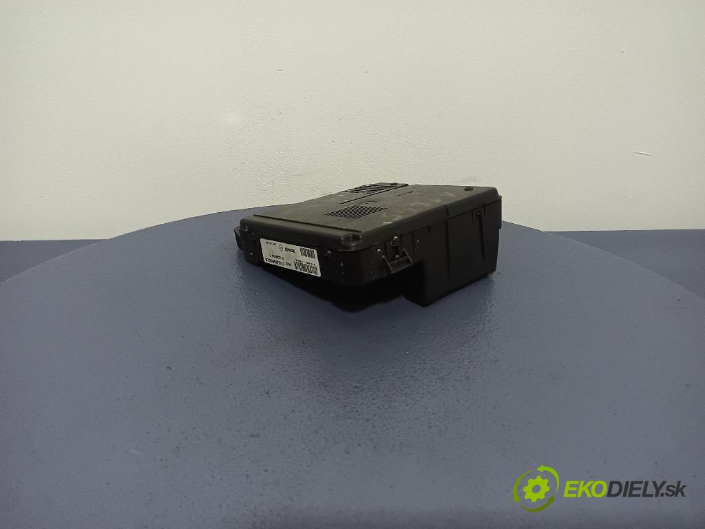 Renault Megane scenic 2005 skříňka Pojistky 8200306032A