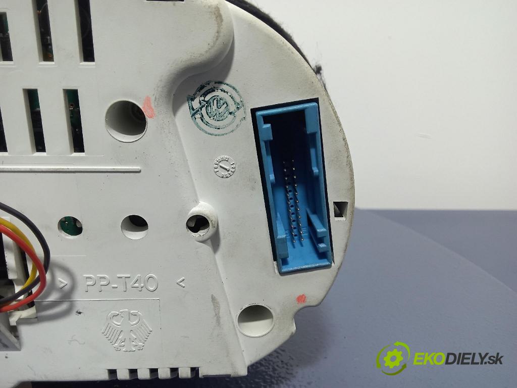 Audi A3 2000 Přístrojová deska 8L0920950C