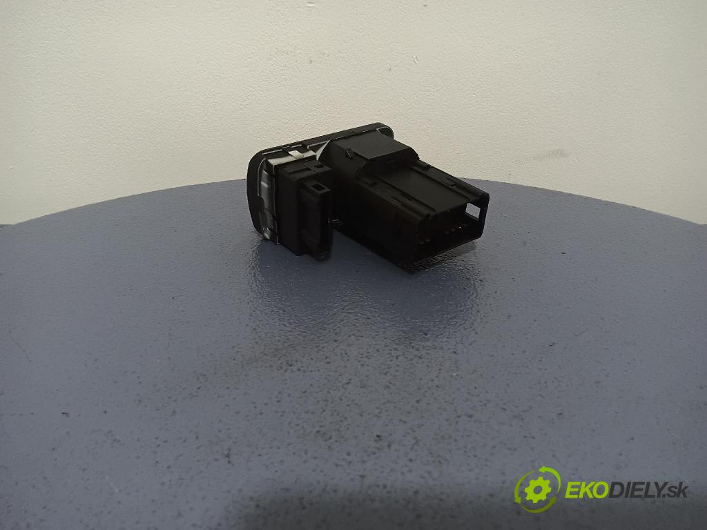 Audi A3 2000 prepínač svetiel 8L1941531G