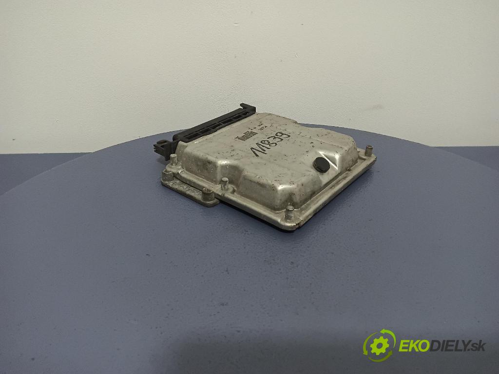 Citroen Xsara picasso 2000 riadiaca jednotka Motor: 9635158480