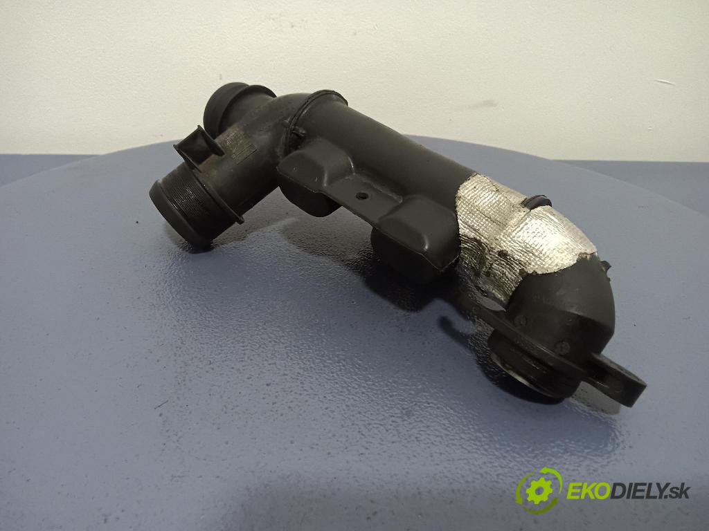 Citroen C5 2006 trubka Vzduch: 9657083380
