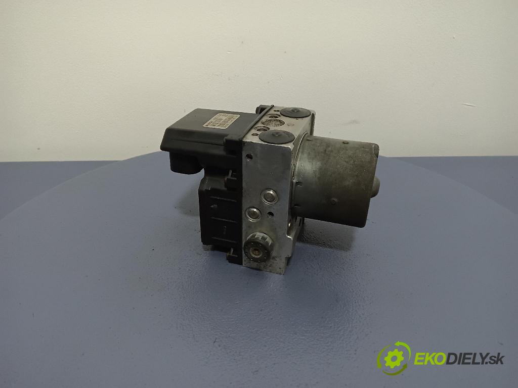 Audi A6 2002 čerpadlo ABS x 4B0614517G