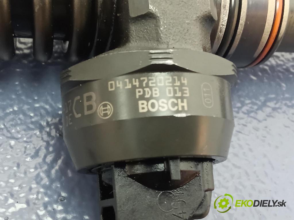 Audi A6 2002 vstřikovač 038130073AR