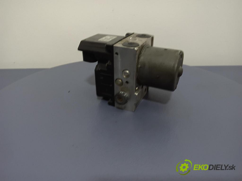 Audi A4 2002 čerpadlo ABS x 8E0614517