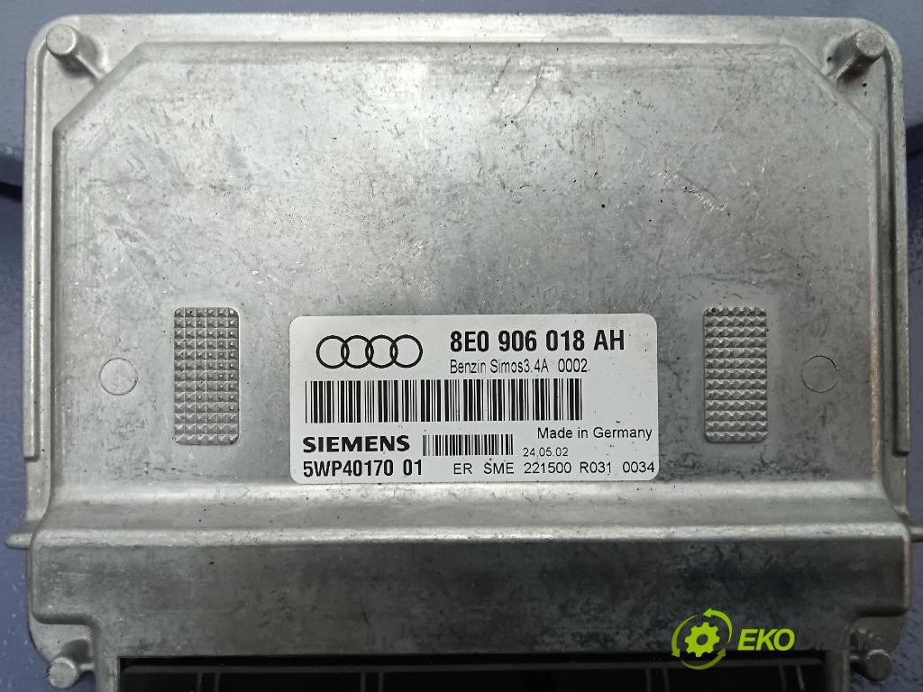 Audi A4 2002 řídící jednotka Motor: 8E0906018AH