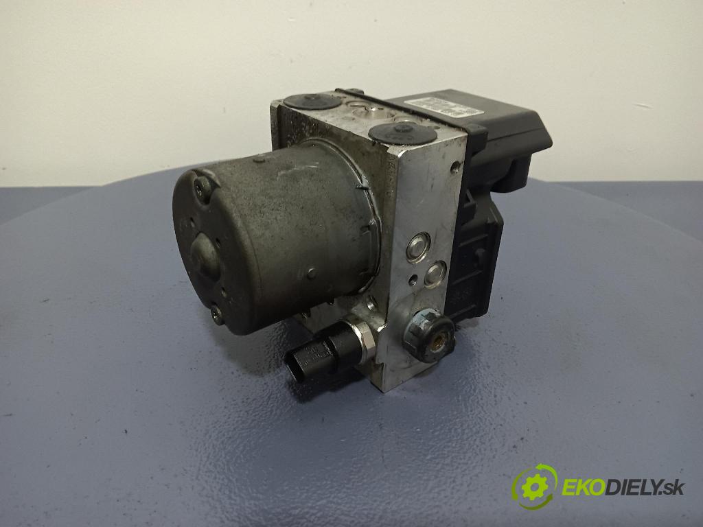 Audi A4 2002 čerpadlo ABS x 8E0614517