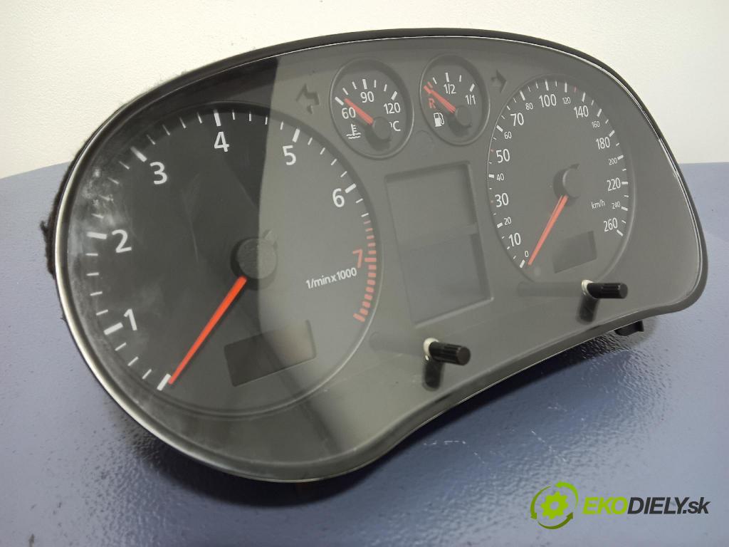 Audi A3 2001 Přístrojová deska 8L0920900A