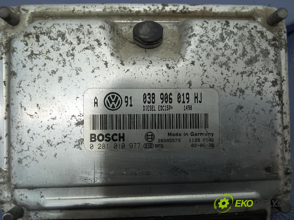 Volkswagen Golf 2002 řídící jednotka Motor: 038906019HJ