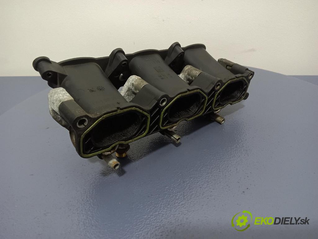Audi A6 2007 potrubí Sání: 06E133110J