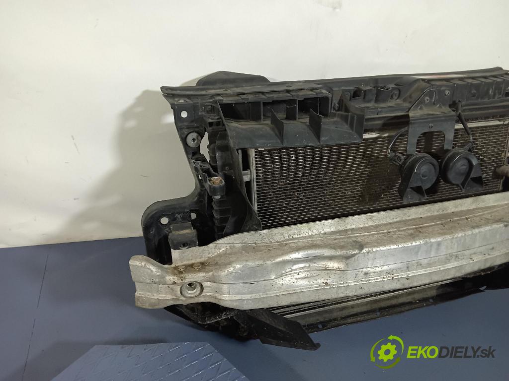 Audi A6 2007 výstuha Predné: / pas predný 01