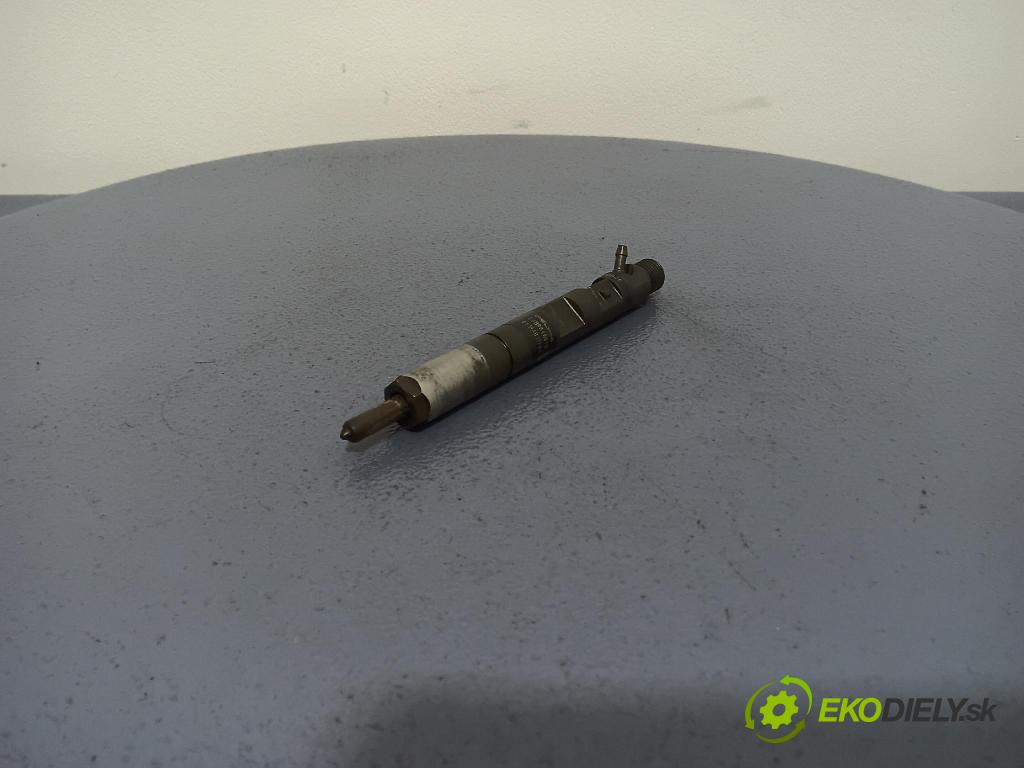 Nissan Almera 2005 vstrek 8200567290