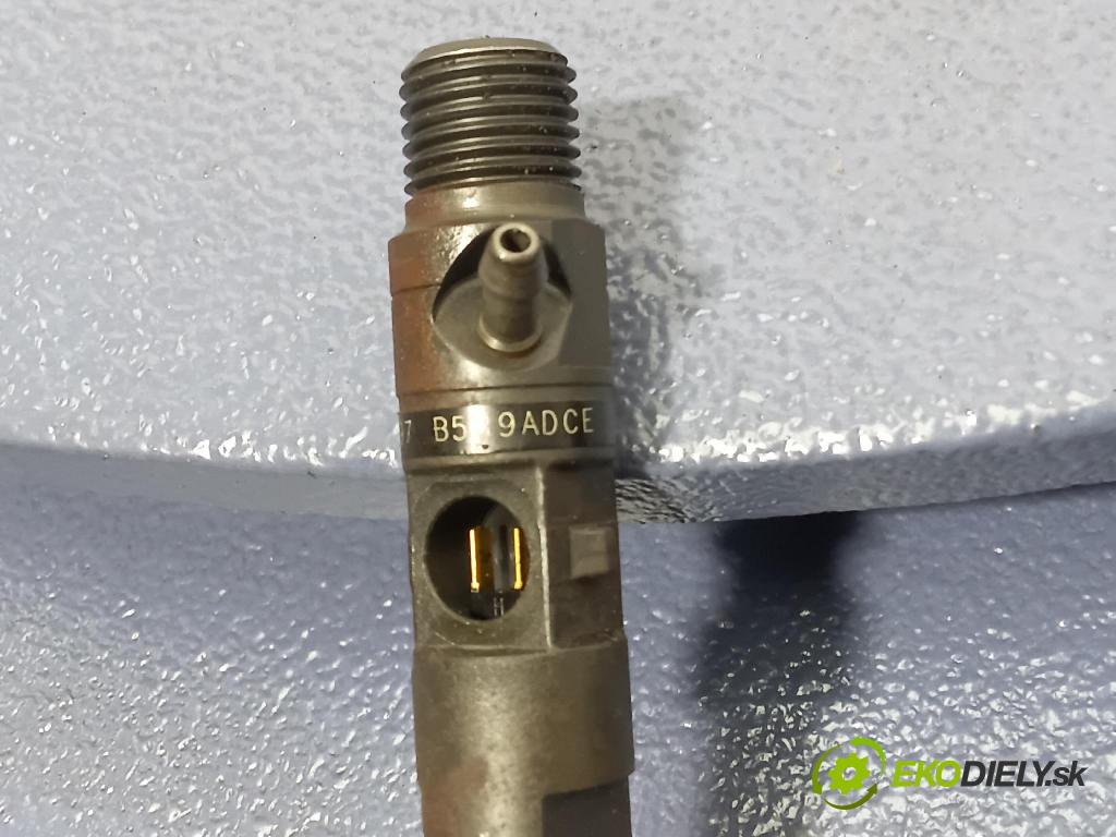 Nissan Almera 2005 vstrek 8200567290