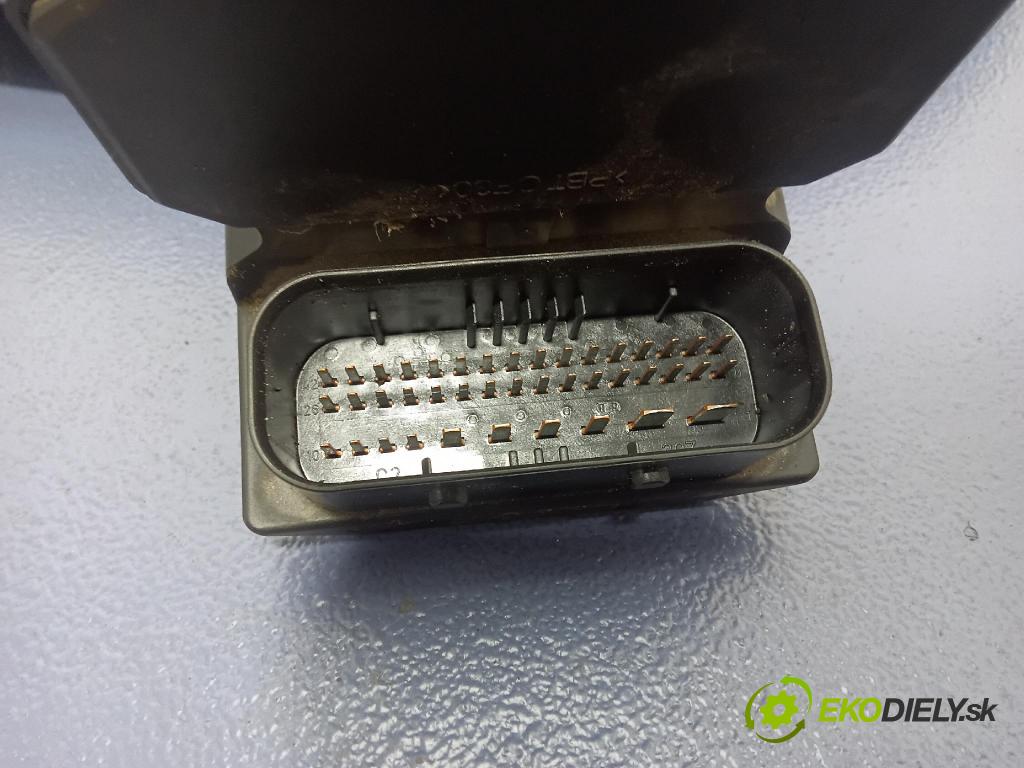 Skoda Fabia 2004 čerpadlo ABS x 6Q0614117E