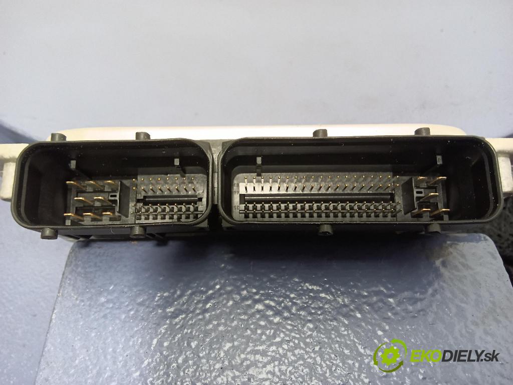 Skoda Fabia 2004 riadiaca jednotka Motor: 038906012HR