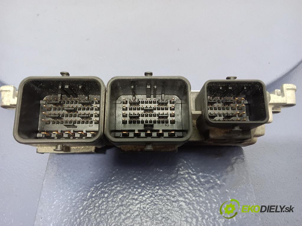 Citroen Berlingo 2010 riadiaca jednotka Motor: 9666824080