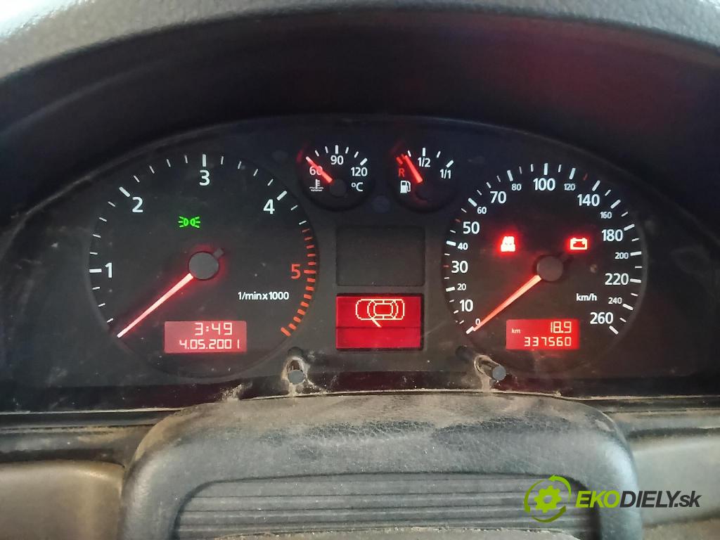 Audi A4 2000 prístrojovka/ budíky 8D0920900M
