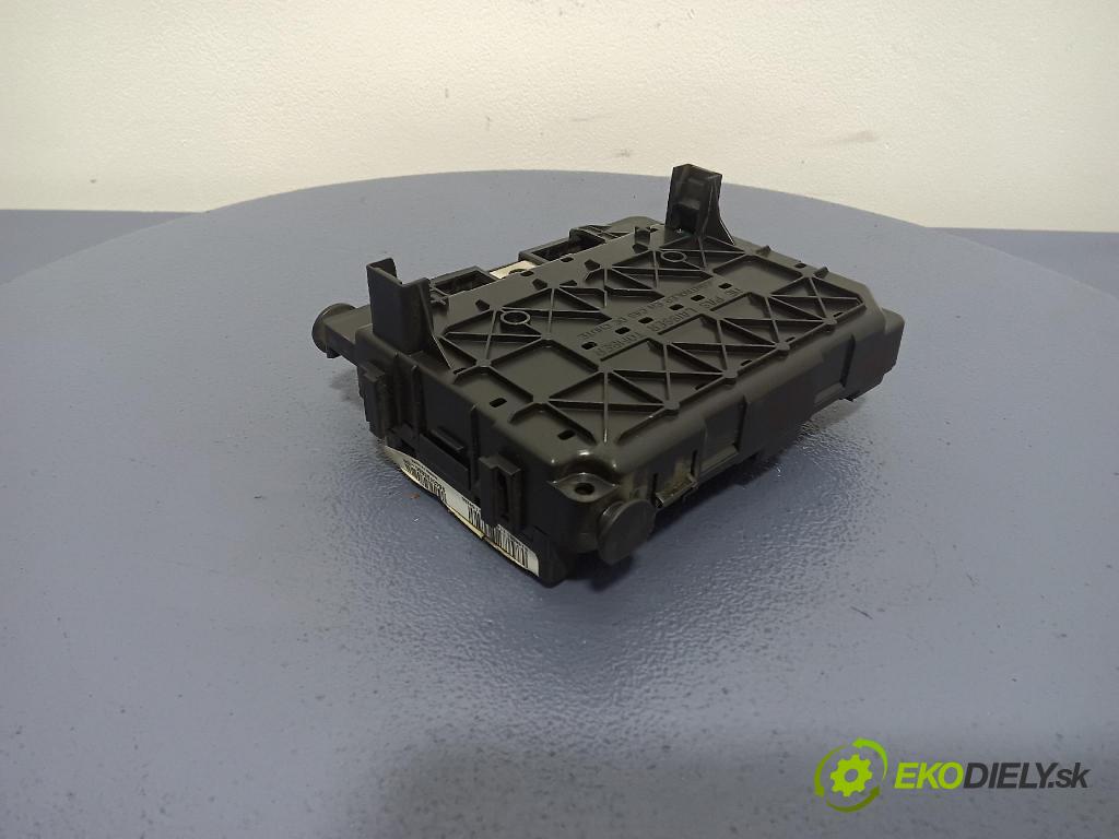 Peugeot 206 2004 skříňka Pojistky 9643498880
