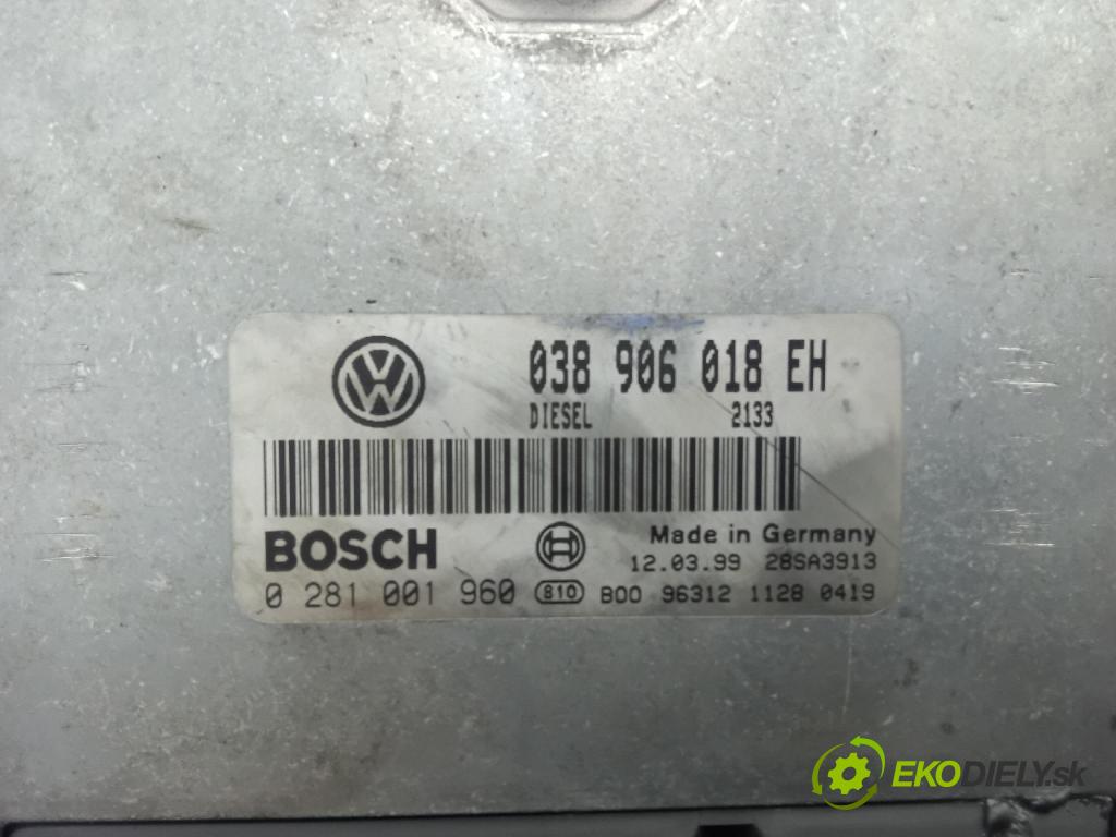Volkswagen Passat 1999 řídící jednotka Motor: 038906018EH