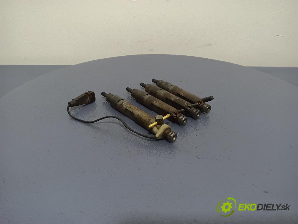Audi A4 2000 vstrek 028130202H