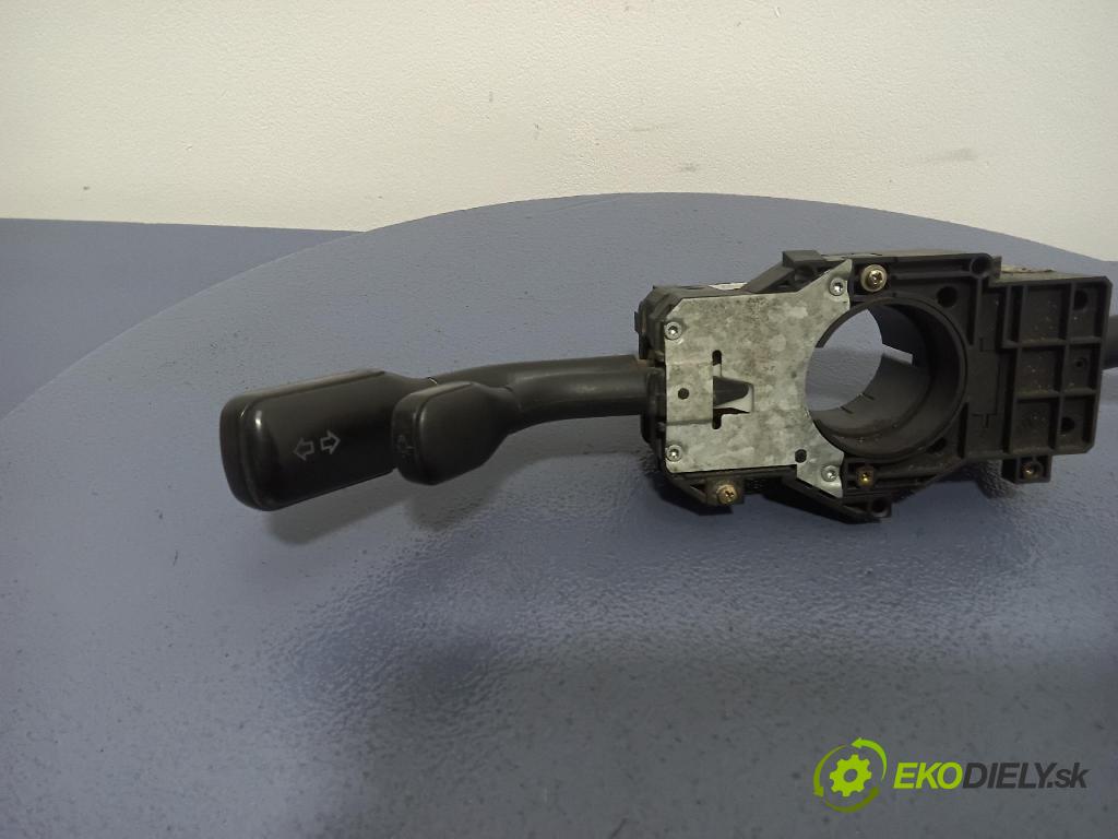 Audi A4 2000 prepínač Komplex: 4D0953513D