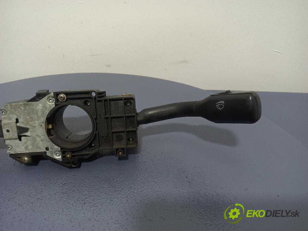 Audi A4 2000 prepínač Komplex: 4D0953513D