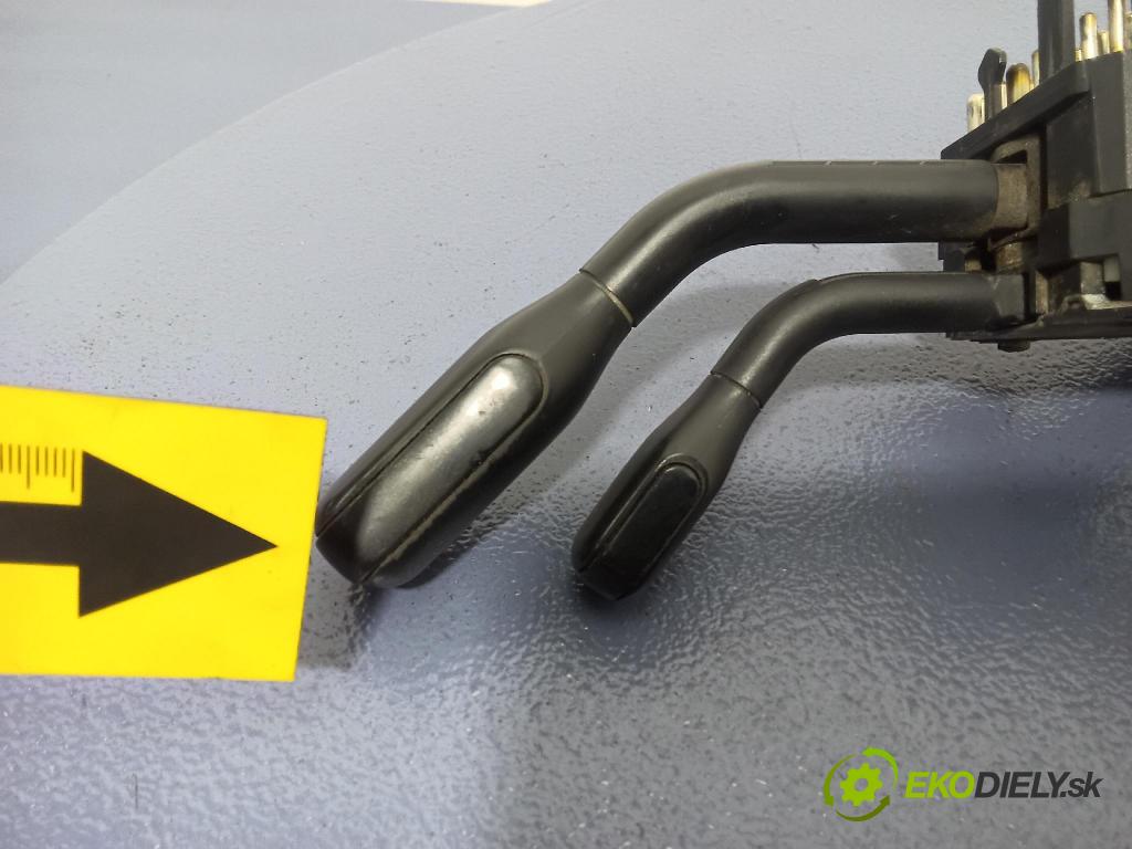 Audi A4 2000 prepínač Komplex: 4D0953513D