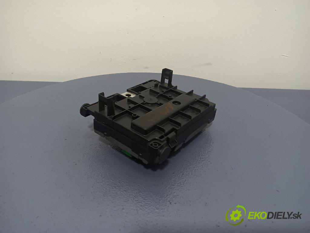 Peugeot 807 2009 skrinka Poistky: 9675878280