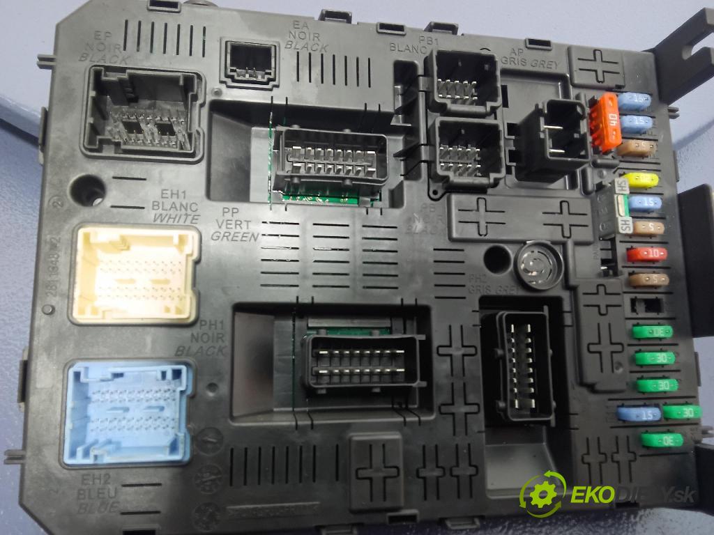 Peugeot 807 2009 skrinka Poistky: 9664058780