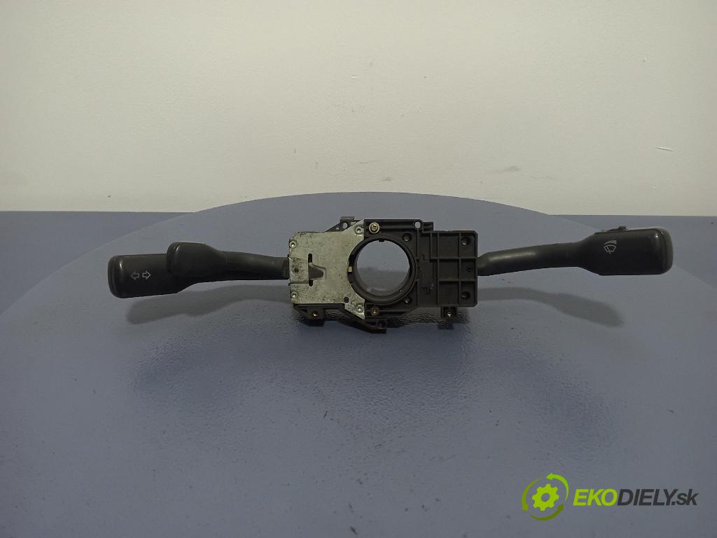 Audi A4 1998 prepínač Komplex: 4D0953513D